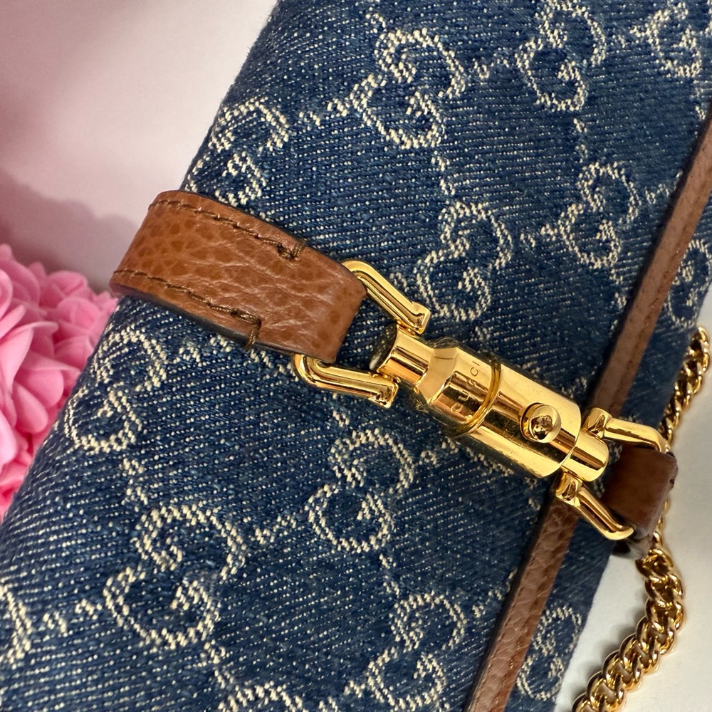 Gucci Denim and Brown Crossbody and wallet! with Gold Chain - Picture 2 of 3